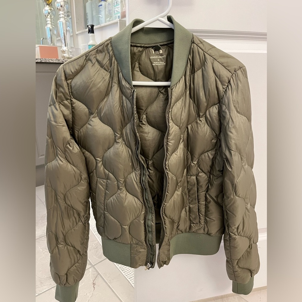 TNA League Goose Down Jacket